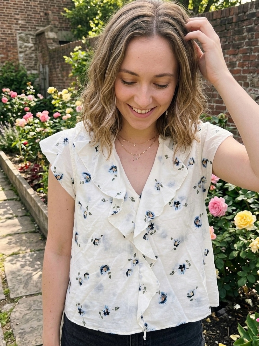 Universal Thread Cream Floral Ruffle V-Neck Blouse